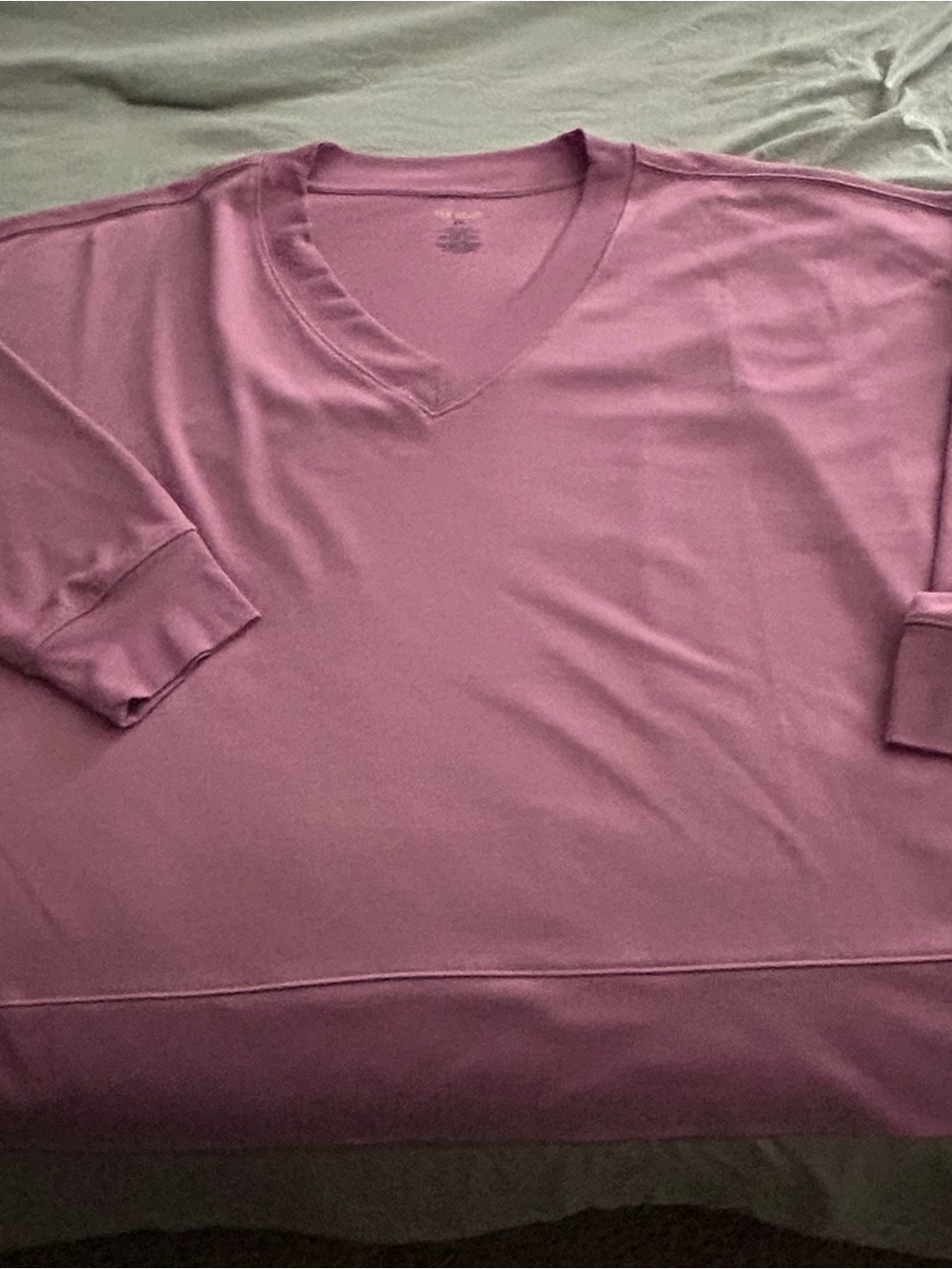 Women’s V-Neck Sweatshirt in Mauve